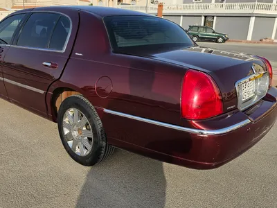 2004 Lincoln Town Car