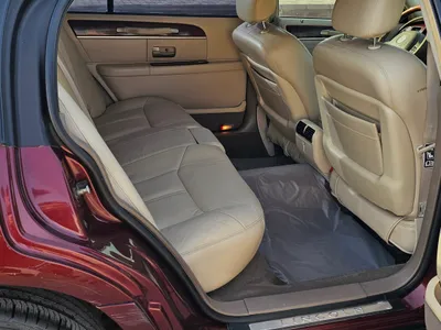 2004 Lincoln Town Car
