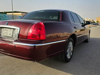 2004 Lincoln Town Car