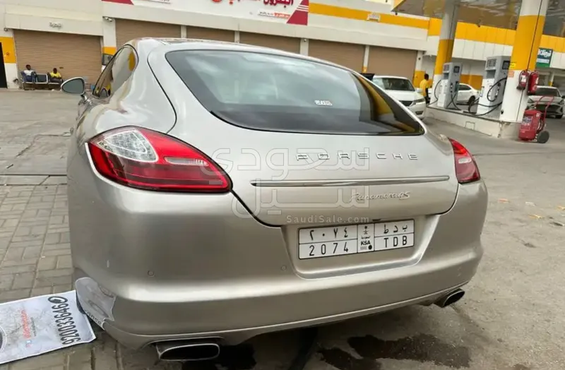 2011 بورش بانميرا 4 اس