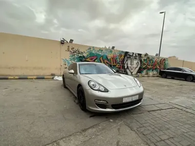 2011 بورش بانميرا 4 اس