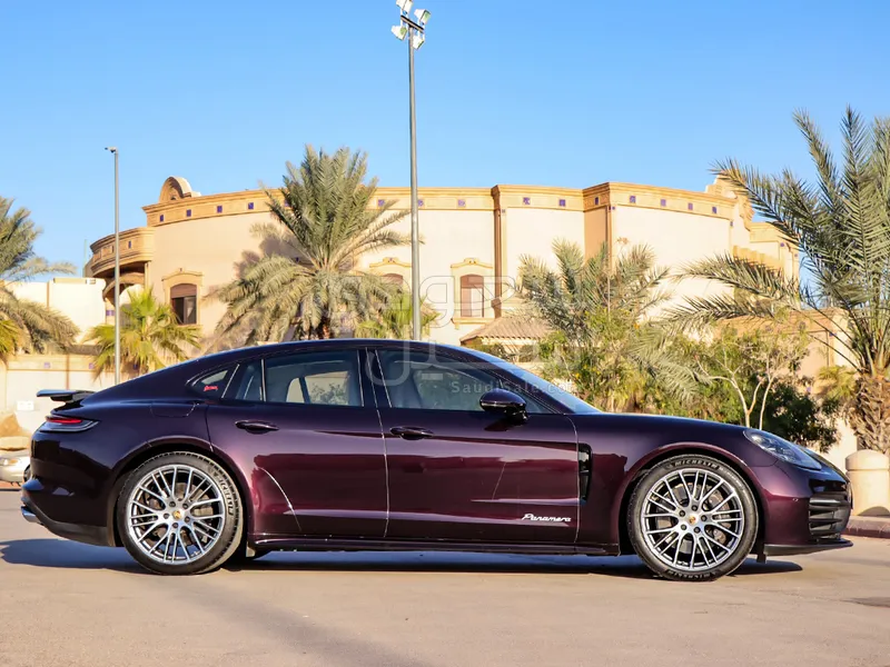 2021 Porsche Panamera