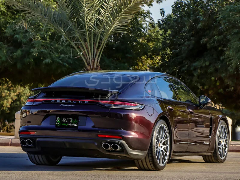 2021 Porsche Panamera
