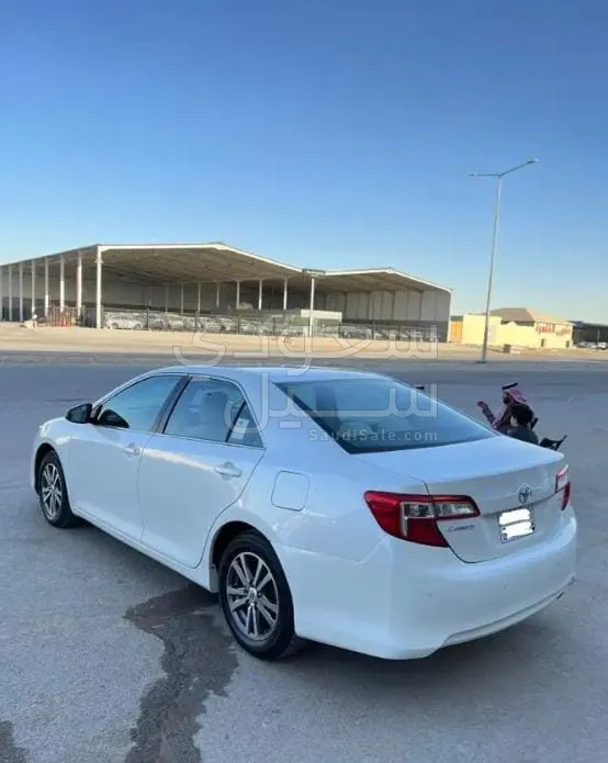 2015 تويوتا كامري