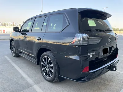2021 لكزس إل إكس 570 بلاك اديشن