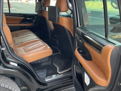 2021 لكزس إل إكس 570 بلاك اديشن