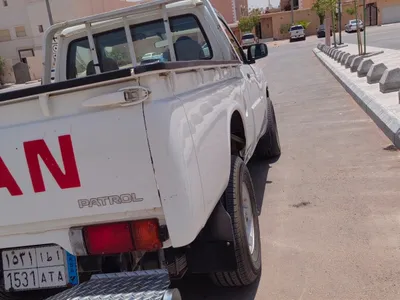 2002 Nissan pickup standred