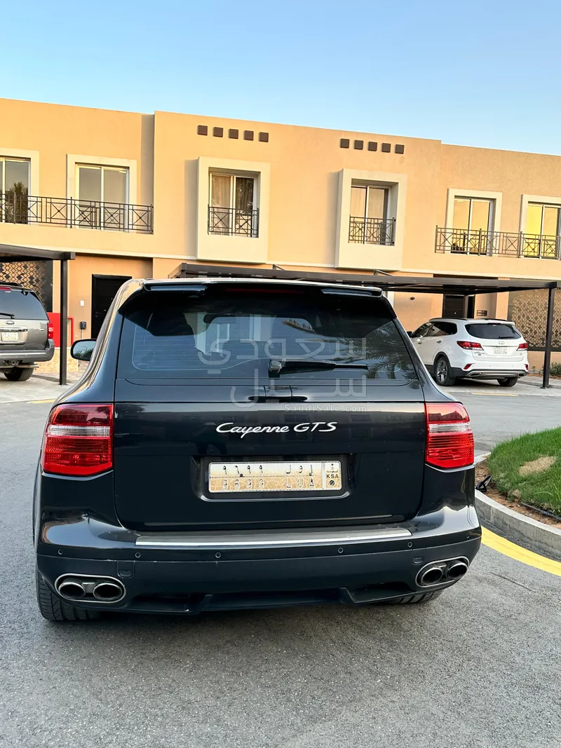 2010 Porsche Cayenne GTS