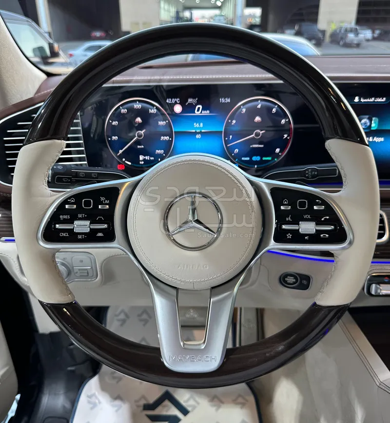 2023 مرسيدس - بنز جي إل إس 600 مايباخ