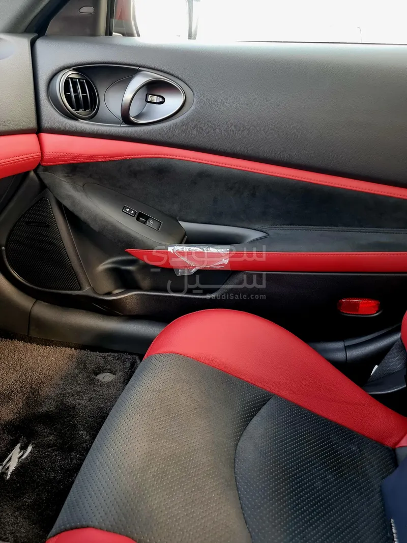 2023 نيسان زد 400