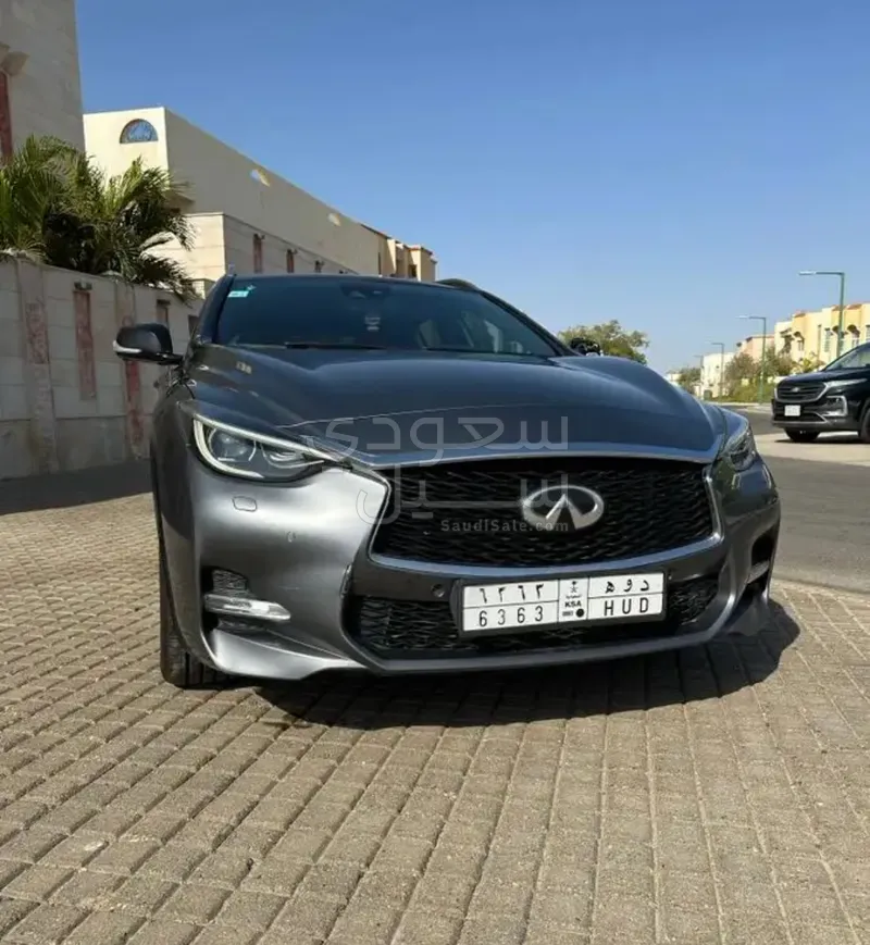 2017 Infiniti Q 30s