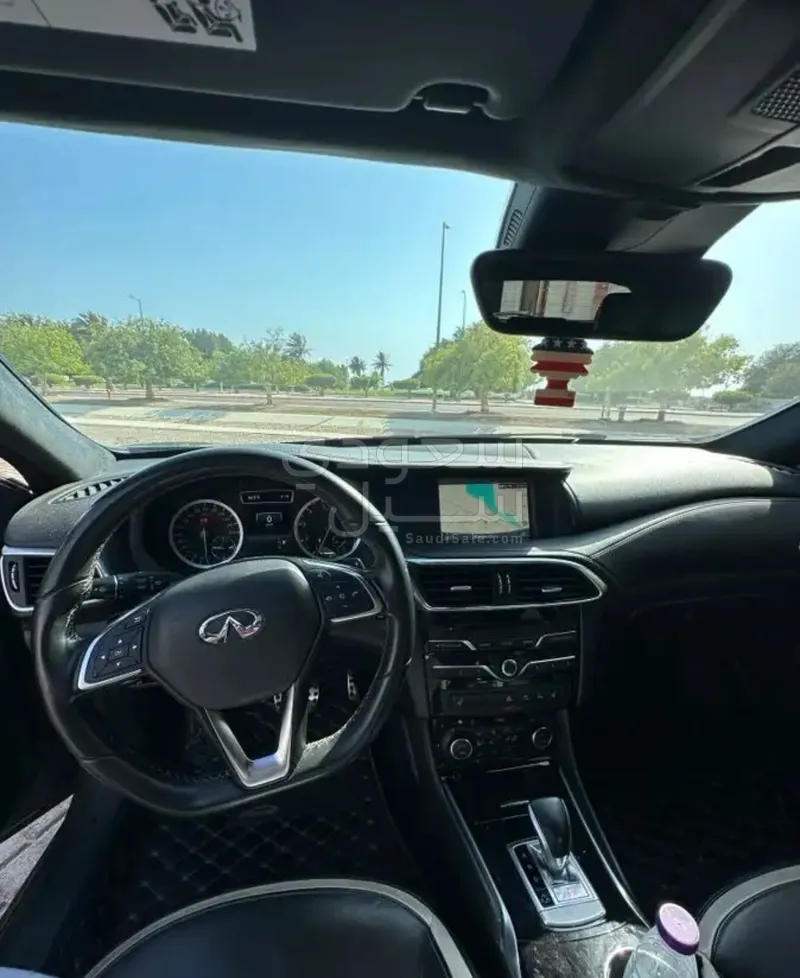2017 Infiniti Q 30s