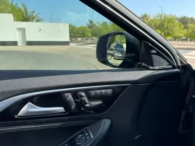 2017 Infiniti Q 30s