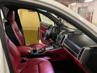 2014 Porsche Cayenne GTS