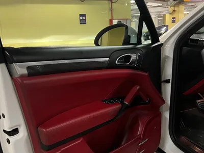 2014 Porsche Cayenne GTS