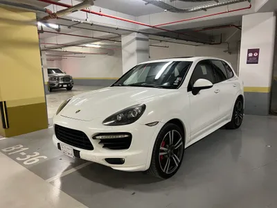 2014 Porsche Cayenne GTS