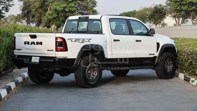 2024 دودج رام تي ار اكس