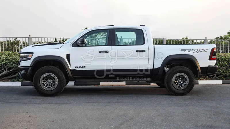 2024 دودج رام تي ار اكس
