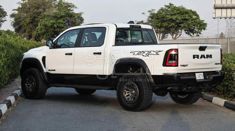 2024 دودج رام تي ار اكس