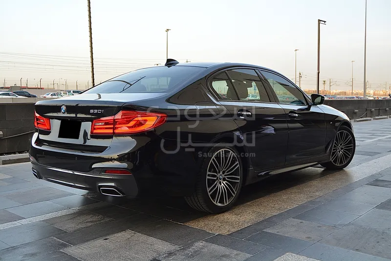 2017 BMW 5 Series 530i