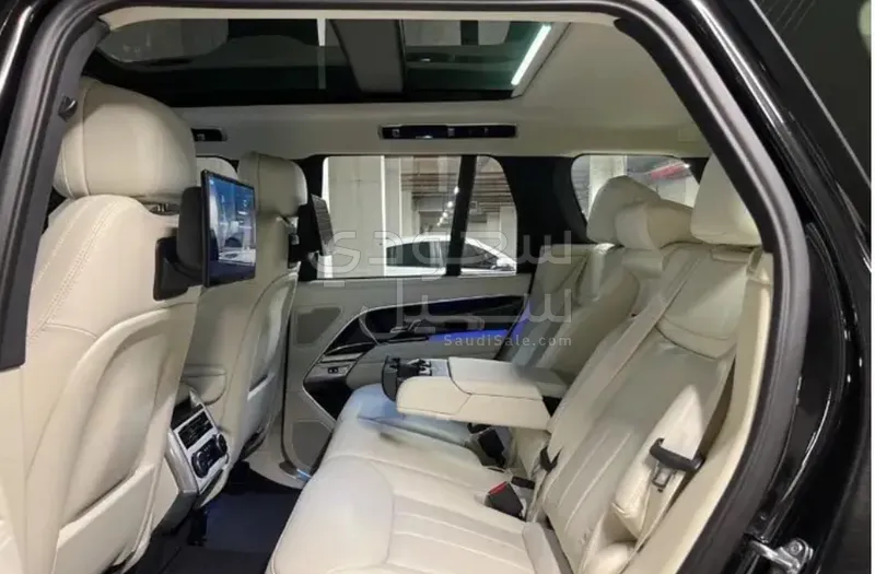 2024 Land Rover Range Rover HSE