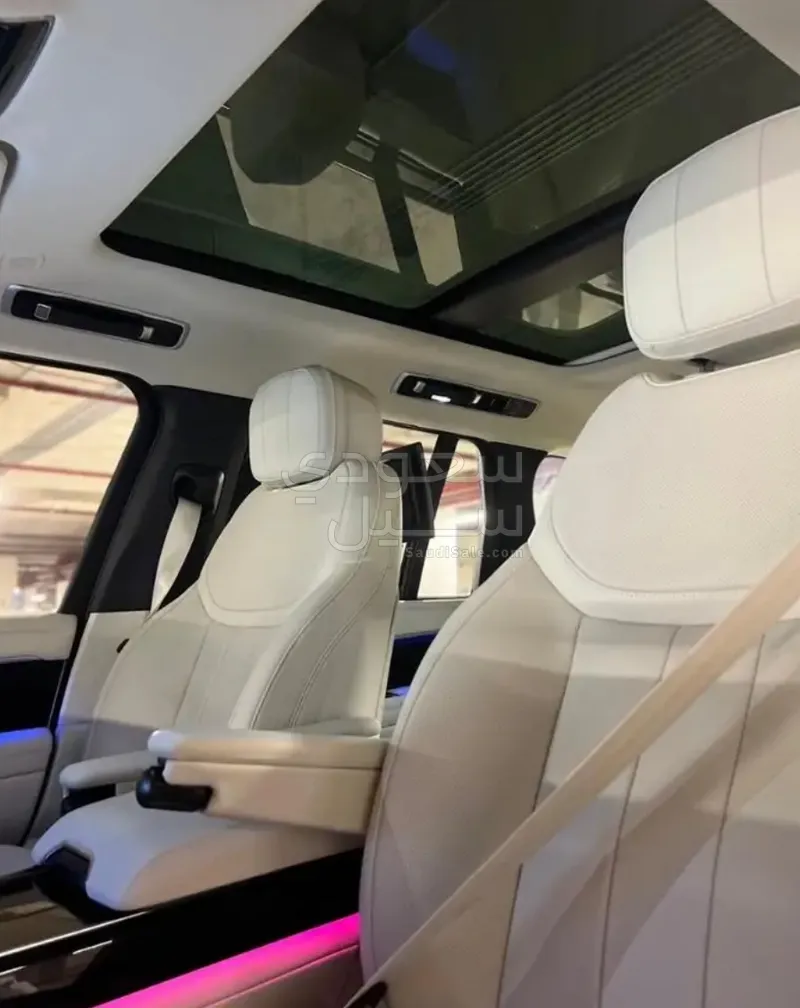 2024 Land Rover Range Rover HSE