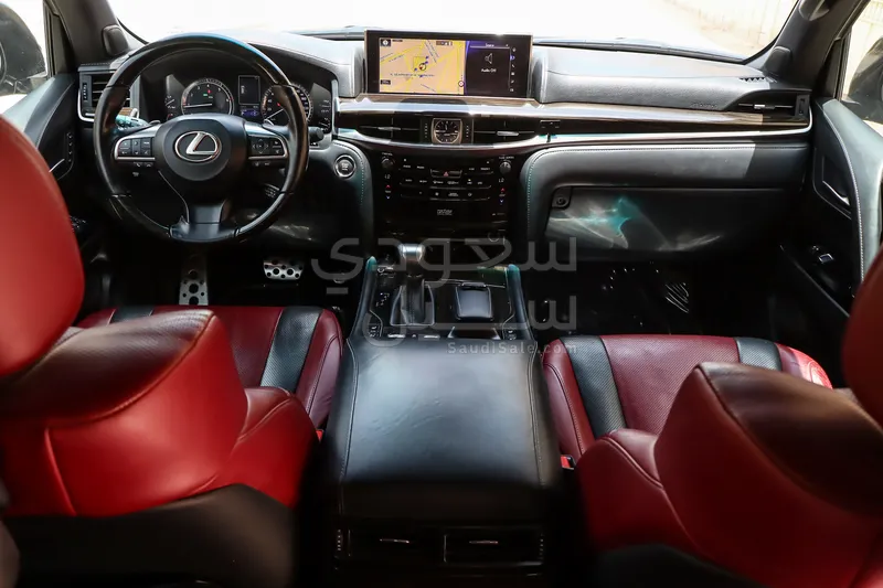 2018 لكزس إل إكس 570 بلاك اديشن