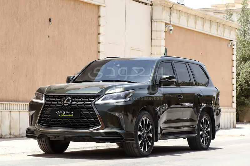 2018 لكزس إل إكس 570 بلاك اديشن