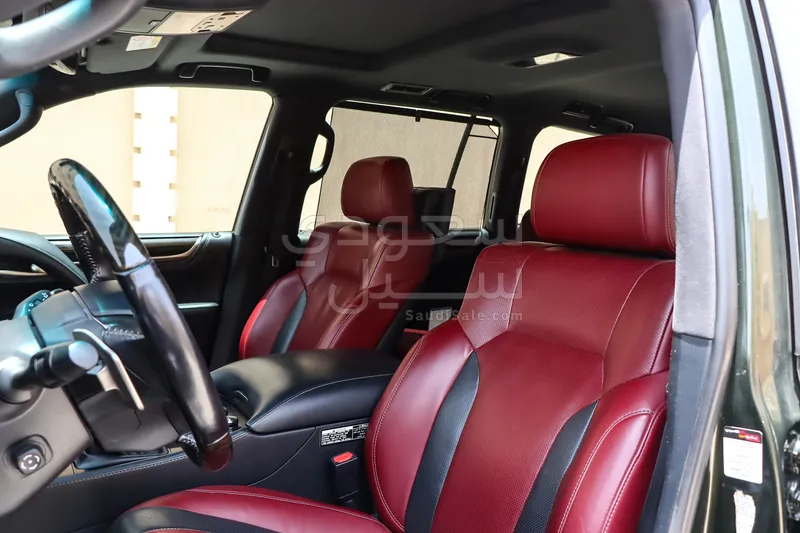 2018 لكزس إل إكس 570 بلاك اديشن