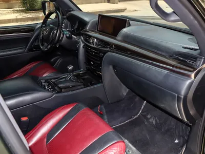 2018 لكزس إل إكس 570 بلاك اديشن