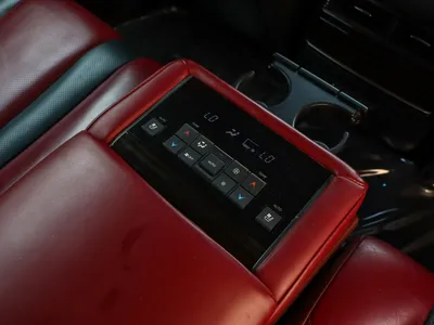 2018 لكزس إل إكس 570 بلاك اديشن