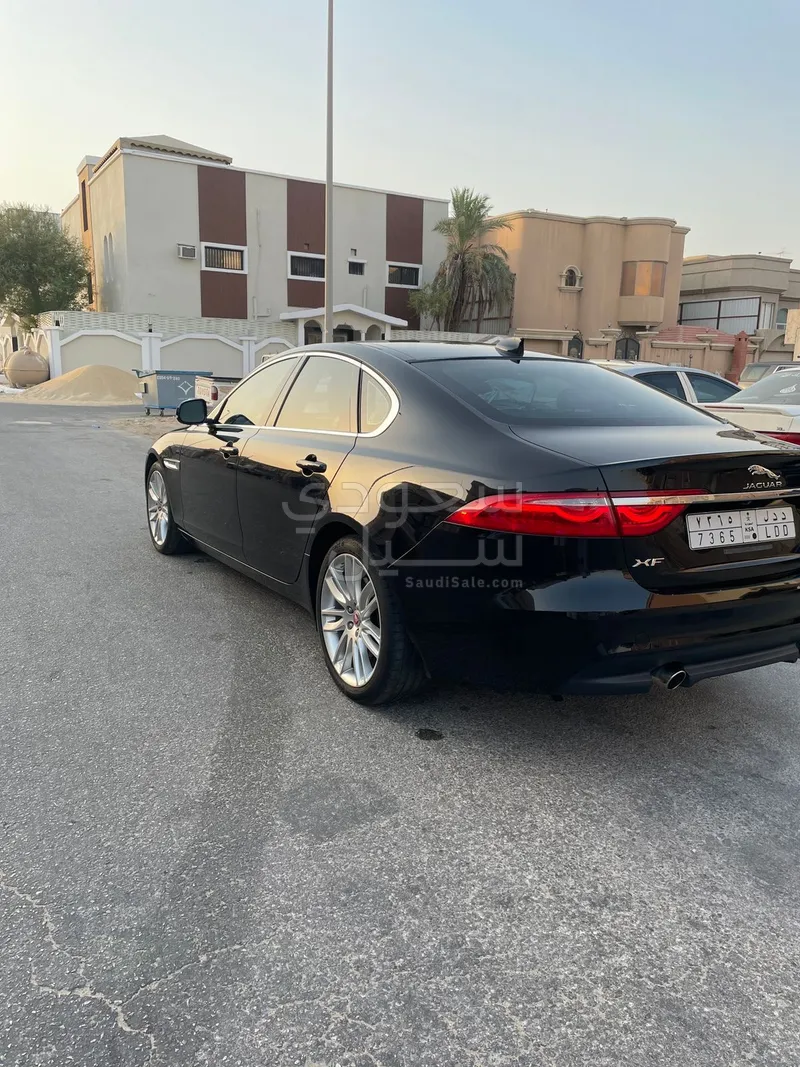 2018 جاكوار اكس اف