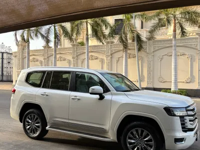 2024 Toyota Land Cruiser GXR 4