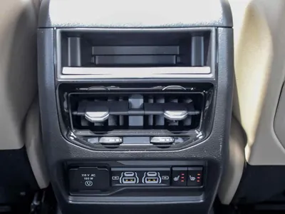 2024 Jeep Grand Cherokee Limited blus