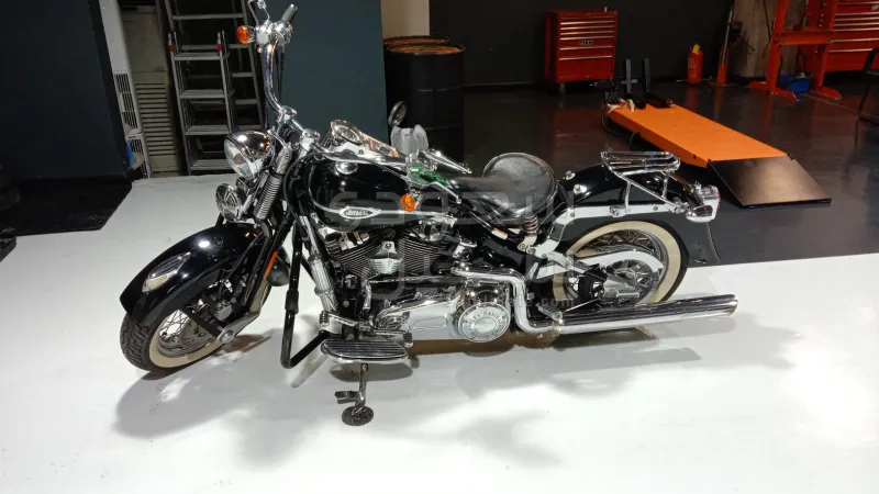 2007 هارلي ديفيدسون سوفتيل هيرتج كلاسيك