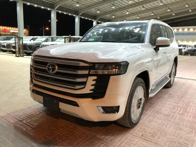 2024 تويوتا لاند كروزر جي اكس ار4