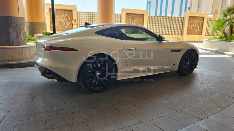 2024 Jaguar F-Type R