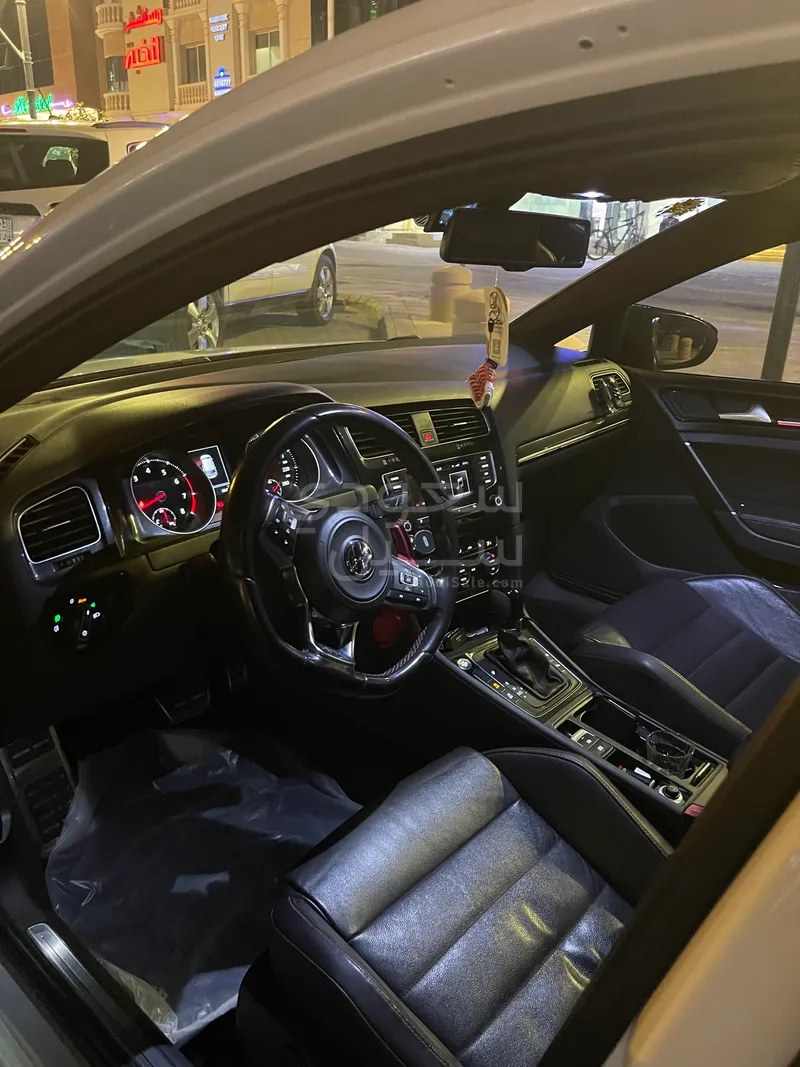 2016 فولكس واجن جي تي اي