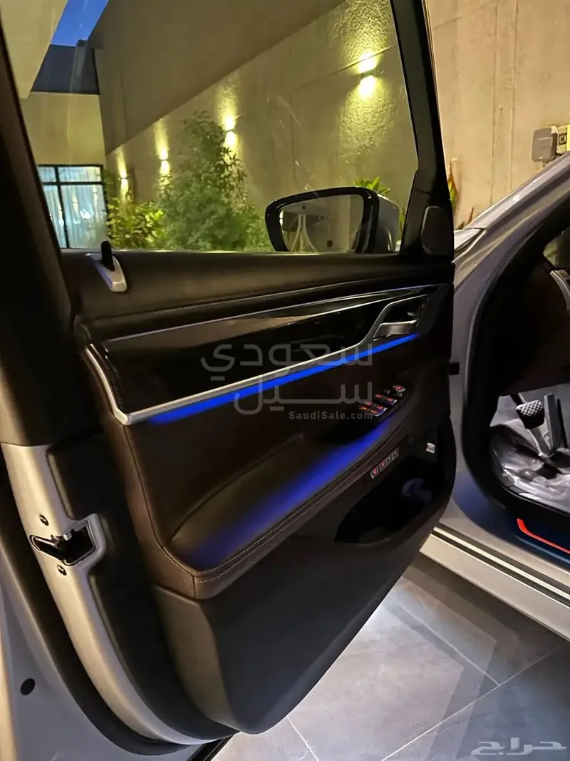 2018 BMW 7 Series 740Li