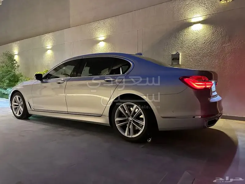 2018 BMW 7 Series 740Li