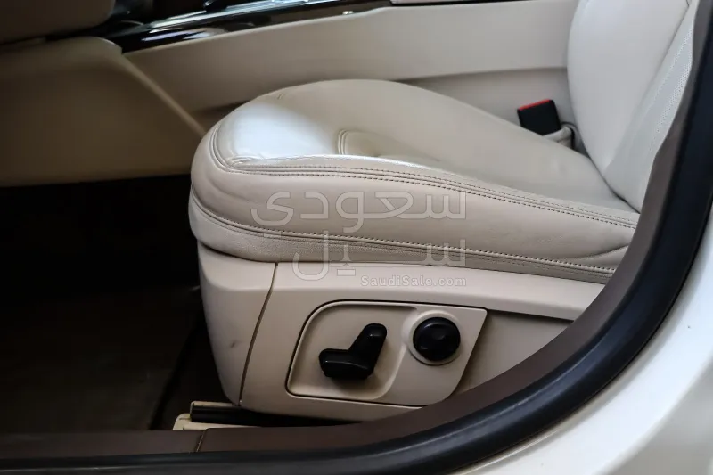 2014 Maserati Quattroporte Trofeo