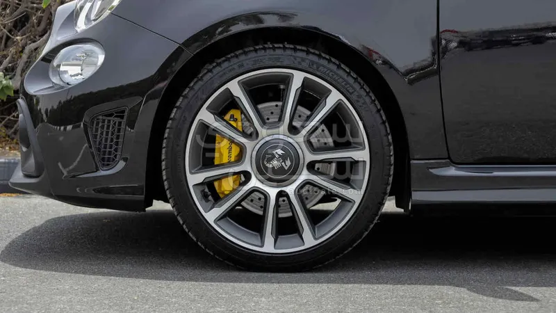 2024 Fiat Abarth 695 turismo