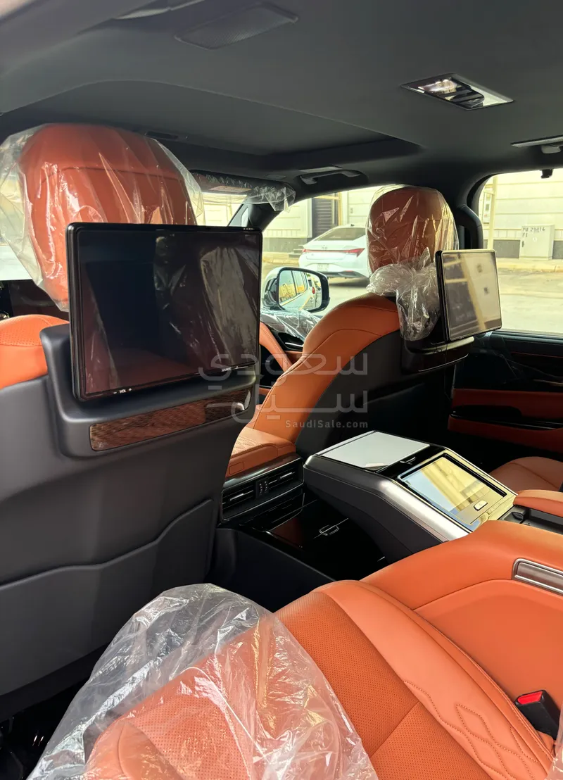 2022 لكزس إل إكس 600 vip بلاك بكج