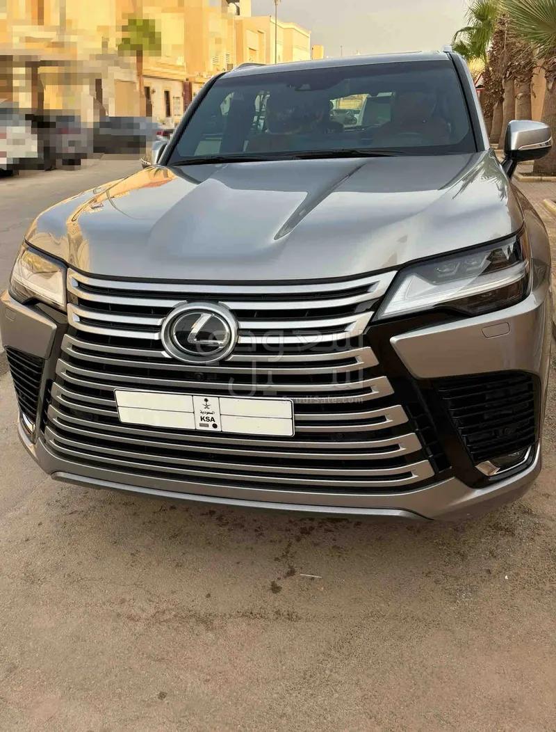 2022 لكزس إل إكس 600 vip بلاك بكج