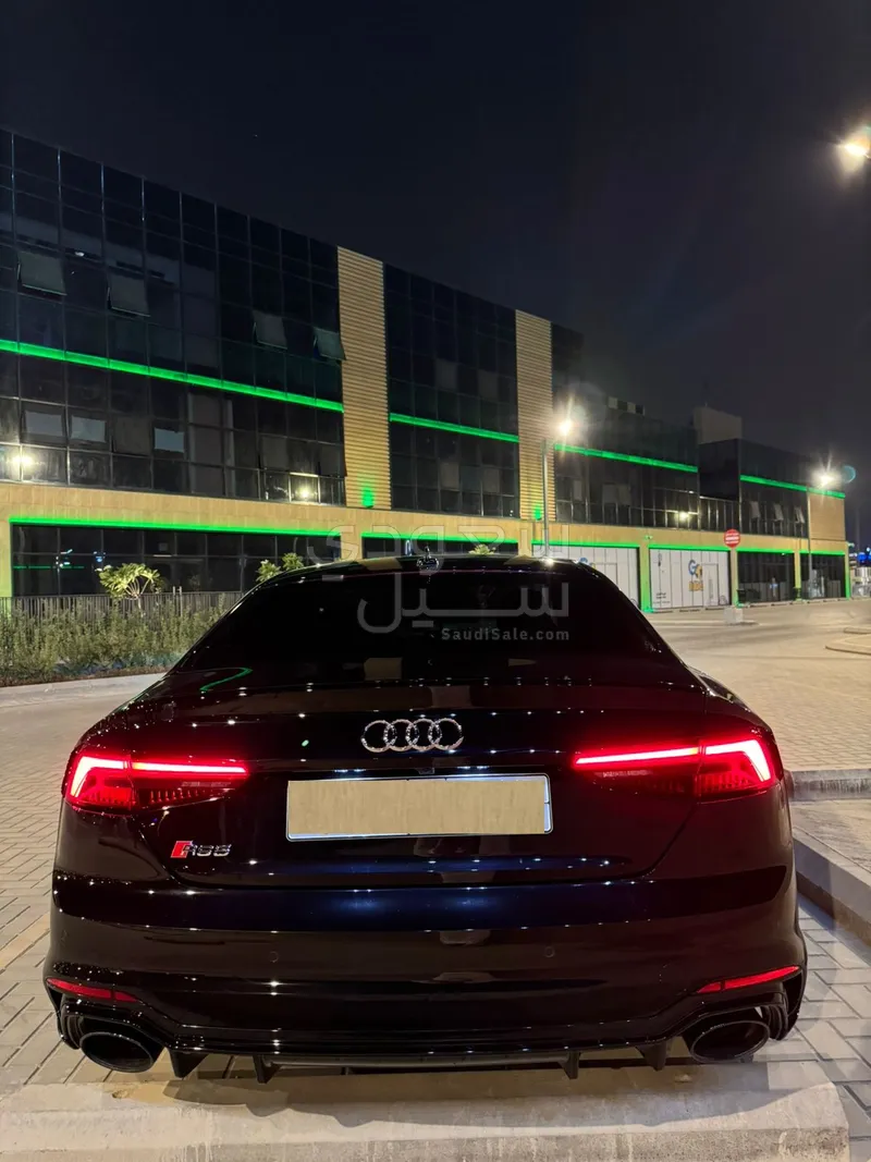 2019 Audi S8 Plus