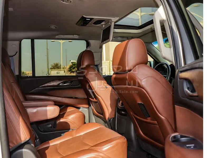 2016 كاديلاك اسكاليد