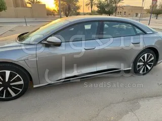 2024 لوسيد اير بيور