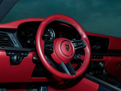 2024 بورش 911 كاريرا 4