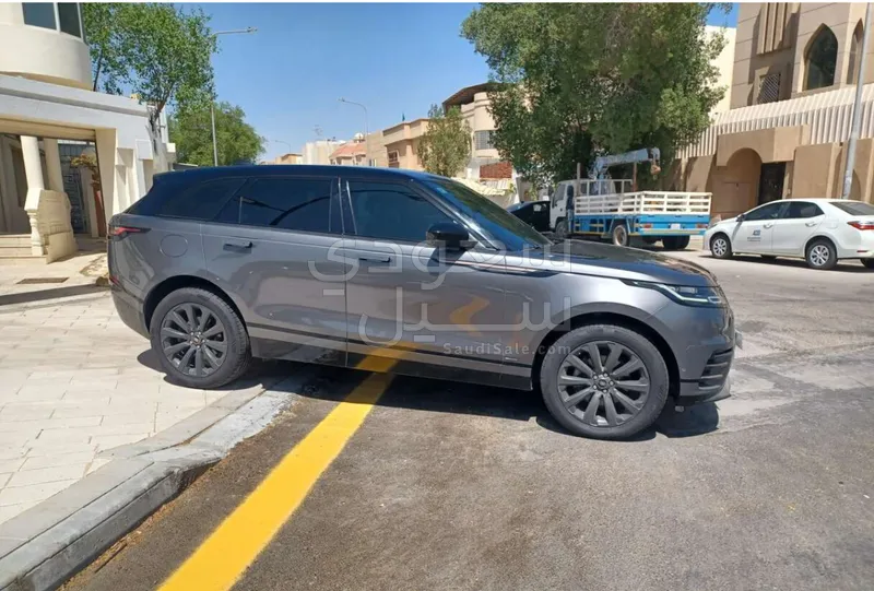 2019 لاند روفر رينج روفر فيلار أر - دايناميك