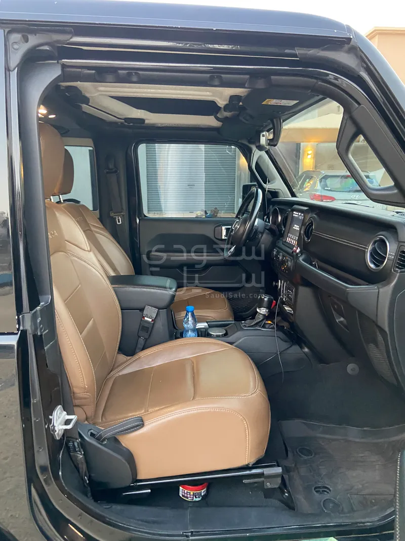 2020 Jeep Wrangler Sahara